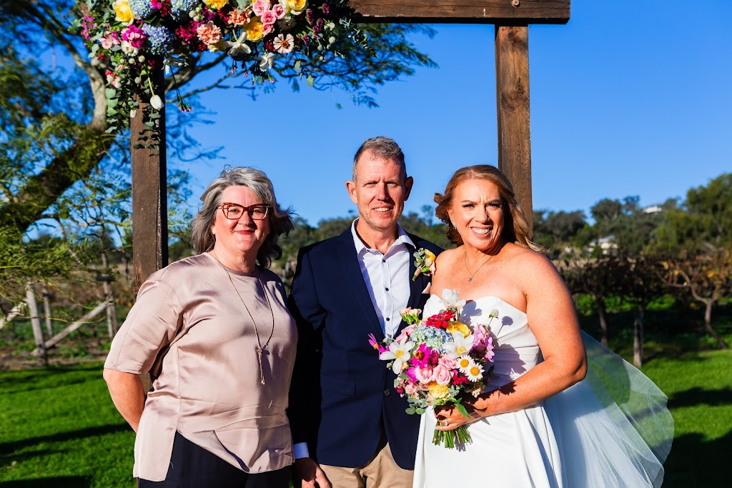 Groovy Kind of Love Celebrant | Brennan Rd, Hampton QLD 4352, Australia | Phone: 0427 260 867