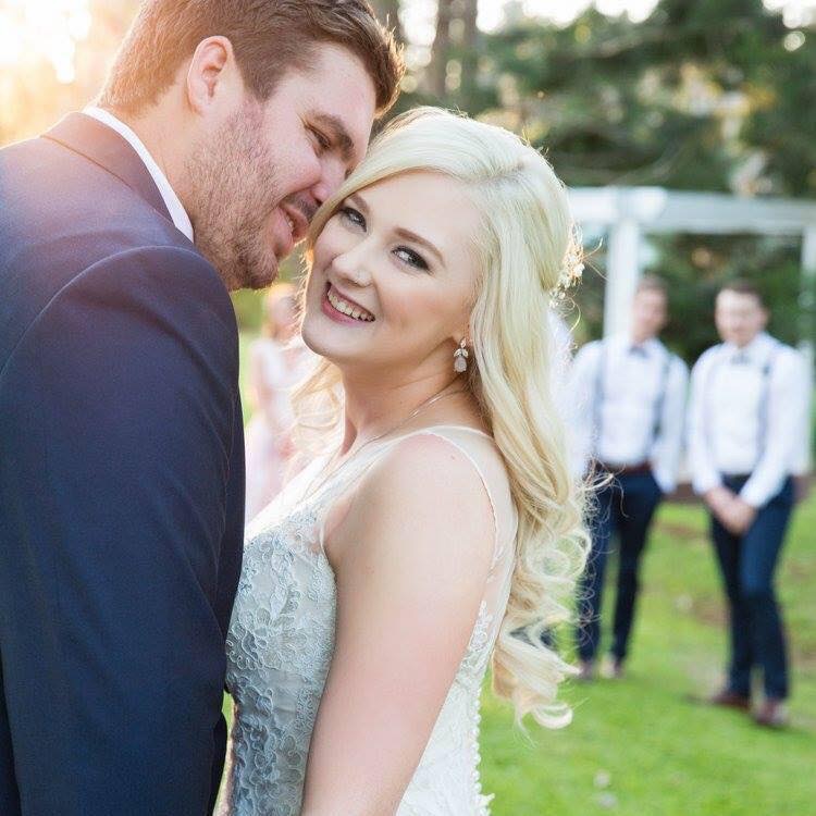 Pout and Bounce | 36 Cedarwood St, Berrinba QLD 4117, Australia | Phone: 0432 976 199