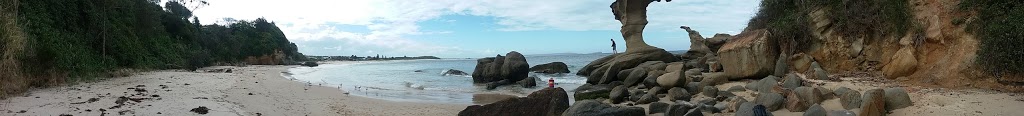 Hargraves Beach | 43 Elizabeth Dr, Noraville NSW 2263, Australia