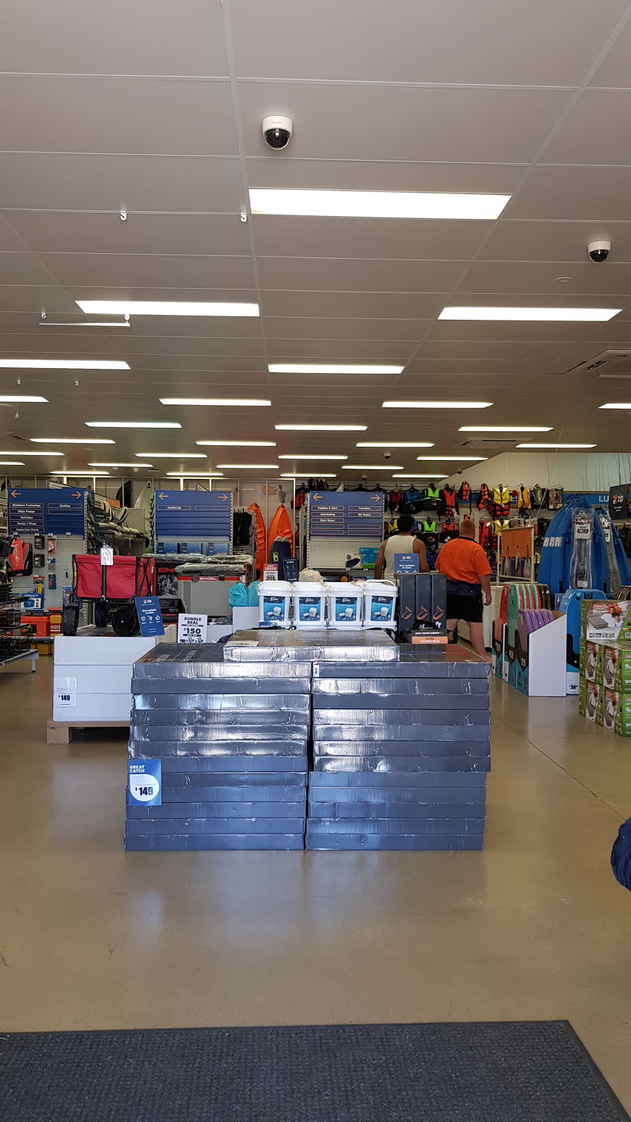 BCF (Boating Camping Fishing) Yeppoon | store | 3 Hoskyn Dr, Hidden Valley QLD 4703, Australia | 0749915510 OR +61 7 4991 5510