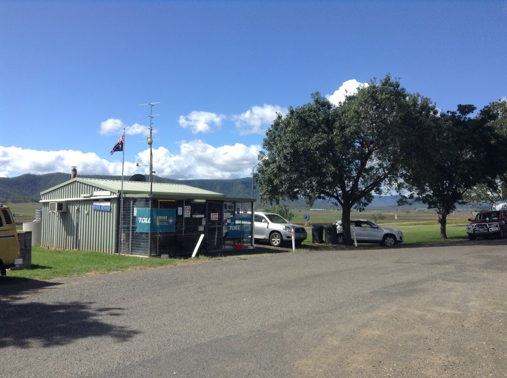 Gladfield Driver Reviver Rest Area | park | Gladfield QLD 4370, Australia