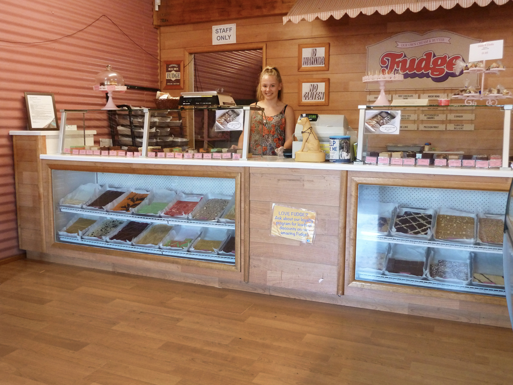 The Fudge Cottage | store | 9/73 Frizzo Rd, Palmview QLD 4553, Australia | 0754945844 OR +61 7 5494 5844