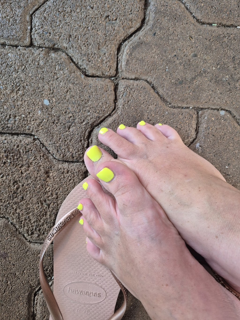 Sarina nails & spa | 5, Shop 5/20 Broad St, Sarina QLD 4737, Australia | Phone: 0450 216 872