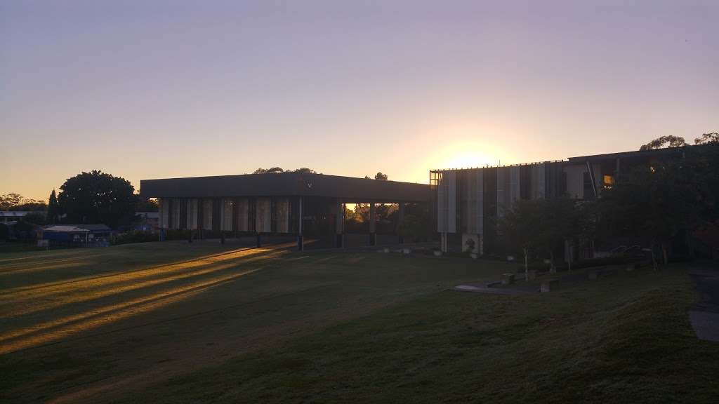 Aquinas College | university | Edmund Rice Dr, Ashmore QLD 4215, Australia | 0755102888 OR +61 7 5510 2888