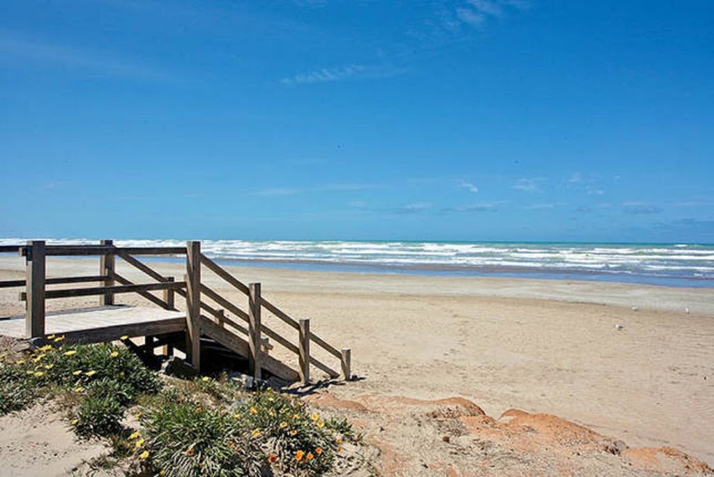 Unwind @ Tahren Beachfront Lodge | lodging | 212 Surfers Parade, Middleton SA 5213, Australia | 0411141329 OR +61 411 141 329