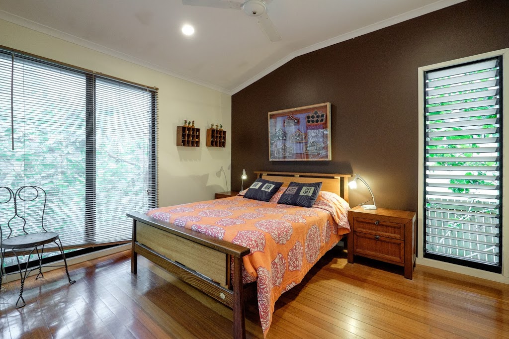 Straddie Beach House 2 | lodging | 2/8 George Nothling Dr, Point Lookout QLD 4183, Australia | 0734153949 OR +61 7 3415 3949