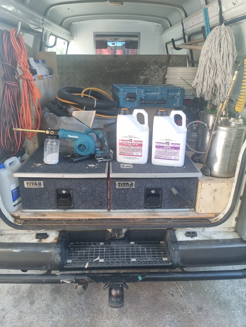 Ticked Off Pests Control and Carpet Cleaning | 39 Fantail Ct, Moorina QLD 4510, Australia | Phone: 0451 730 632