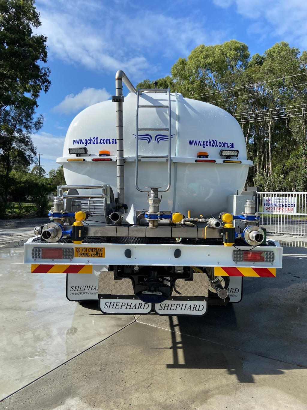 Gold Coast Water Delivery | 239 Brygon Creek Dr, Upper Coomera QLD 4209, Australia | Phone: 0403 662 368