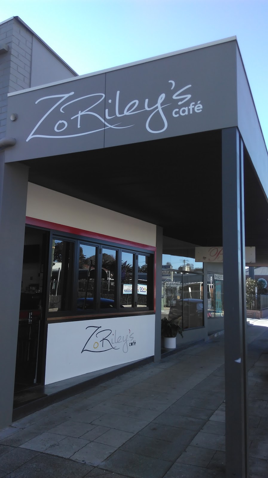 ZoRileys Cafe | cafe | 43 Station St, Waratah NSW 2298, Australia
