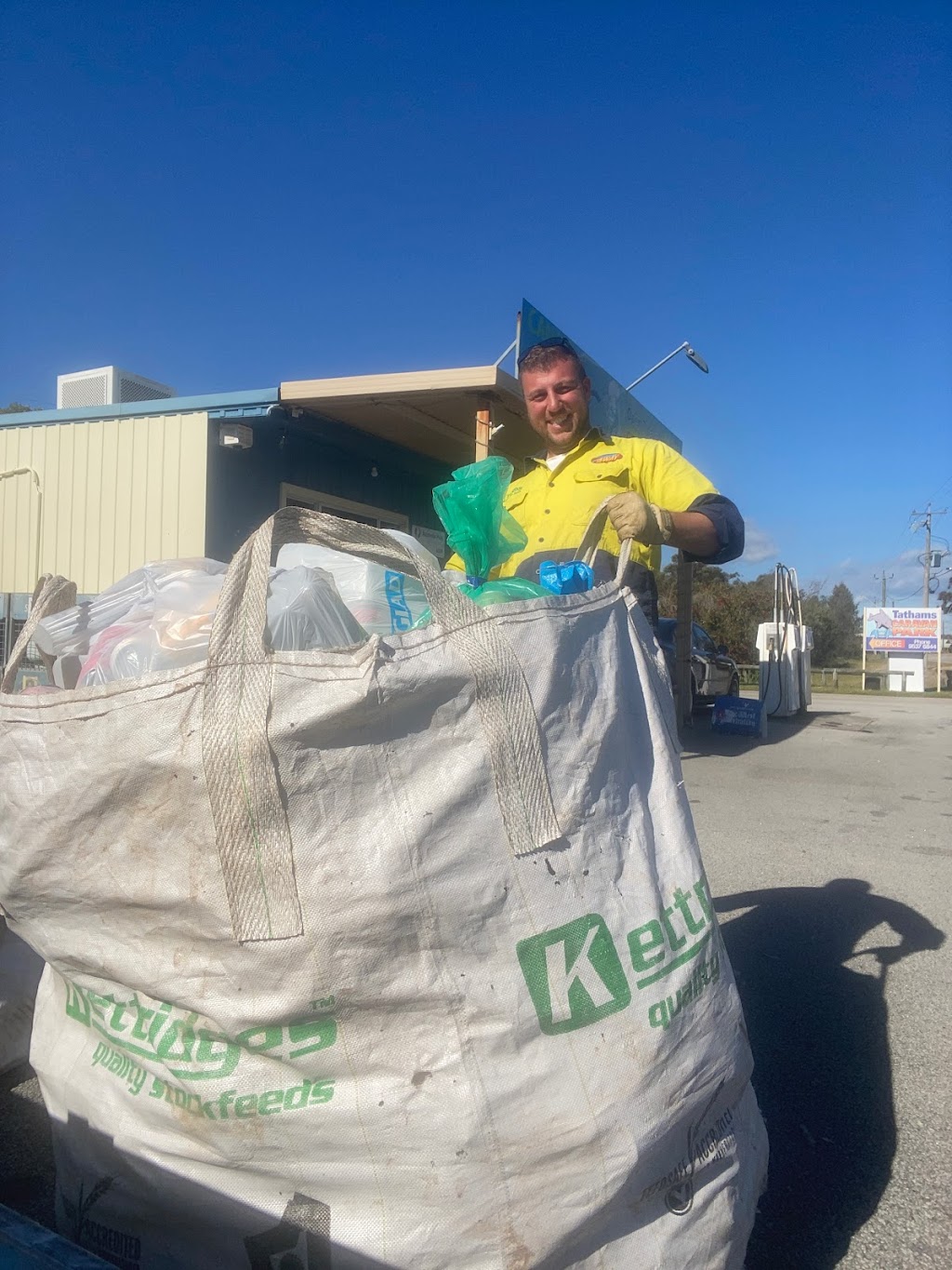 Containers for Change Bag Drop - Ethos Recycling South Yunderup |  | 16 S Yunderup Rd, South Yunderup WA 6208, Australia | 0895301229 OR +61 8 9530 1229