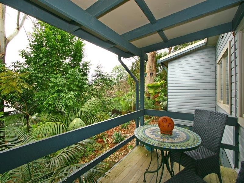 Austinmer Garden Cottage | 18 Balfour Rd, Austinmer NSW 2515, Australia | Phone: 0414 449 631