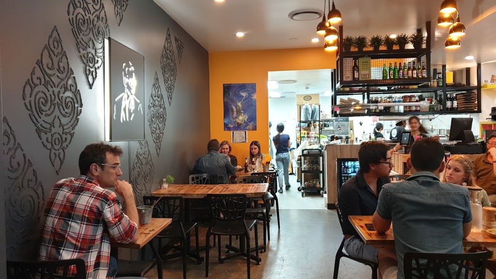 Gala Thai Restaurant | shop 2/235 Boundary St, West End QLD 4101, Australia | Phone: (07) 3255 0118