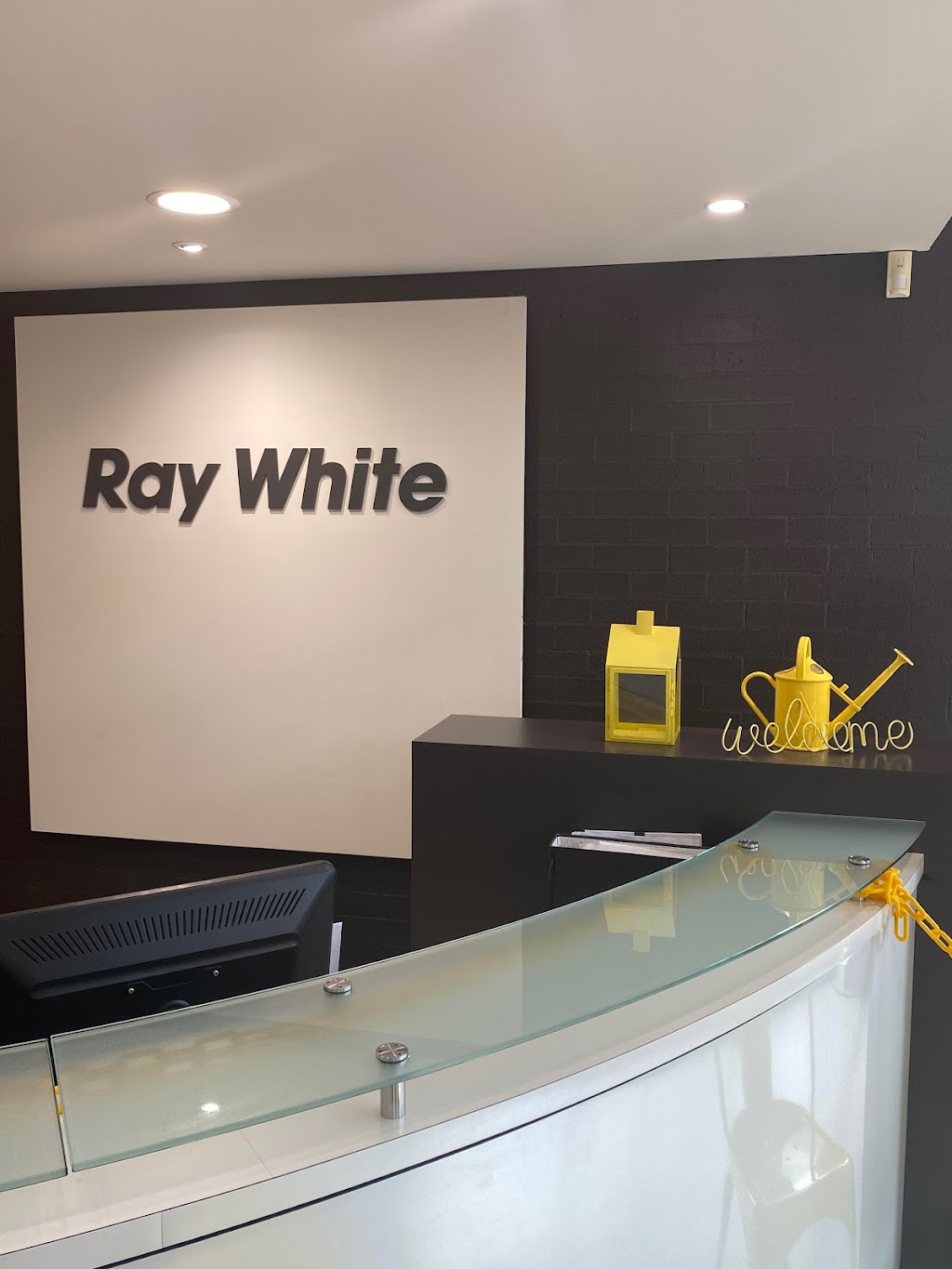 Ray White Nowra NSW | real estate agency | 11 Haigh Ave, Nowra NSW 2541, Australia | 0244221444 OR +61 2 4422 1444