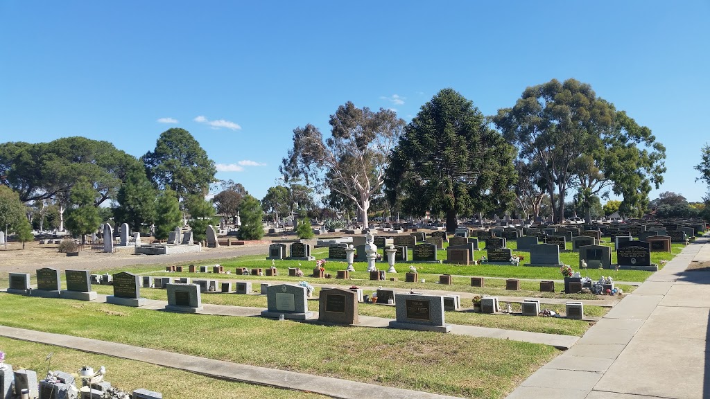 Kangaroo Flat Cemetery | cemetery | Kangaroo Flat VIC 3555, Australia