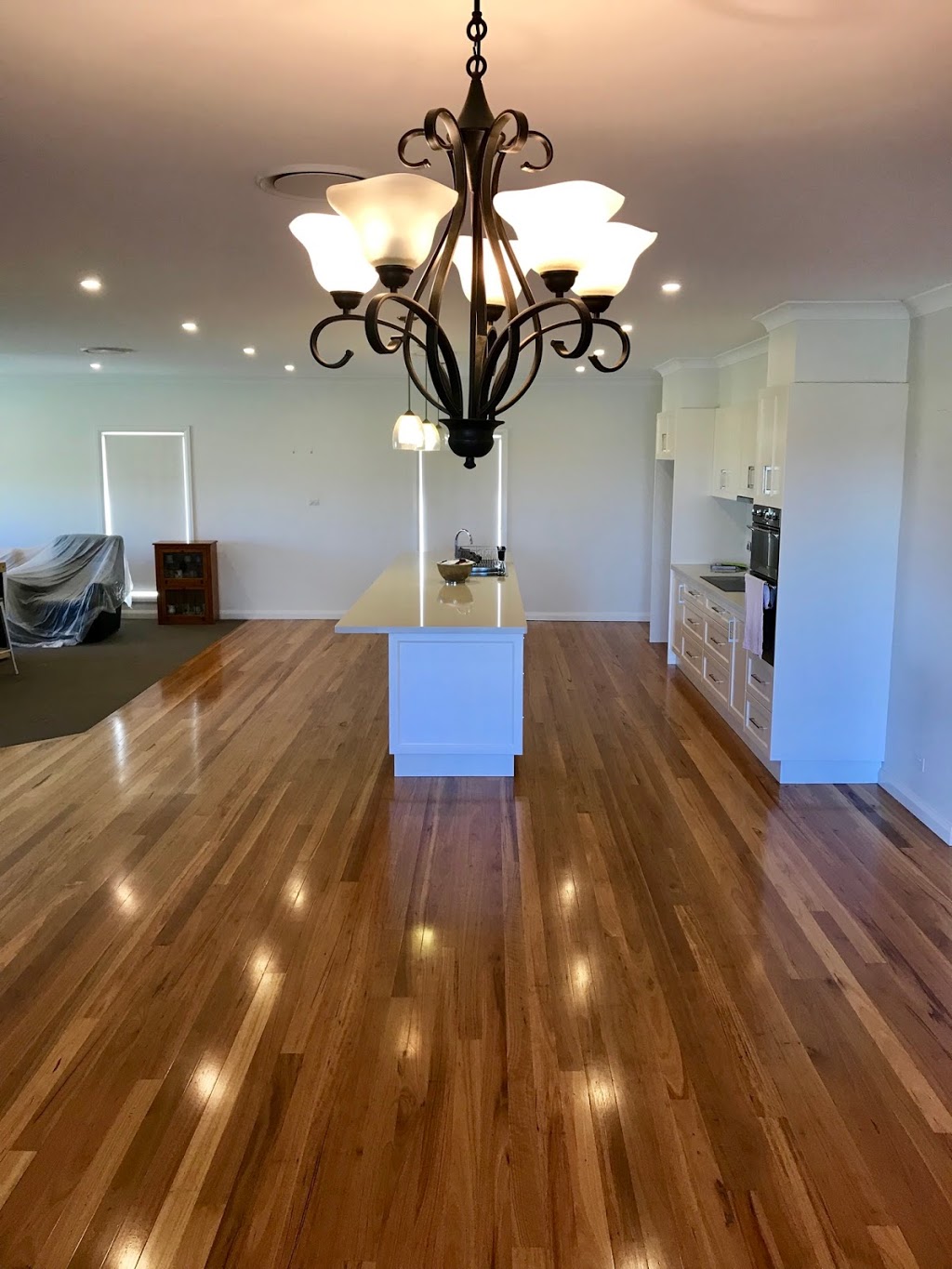 Local Floorsanding | 6 Mandalay Dr, Griffith NSW 2680, Australia | Phone: 0438 802 250