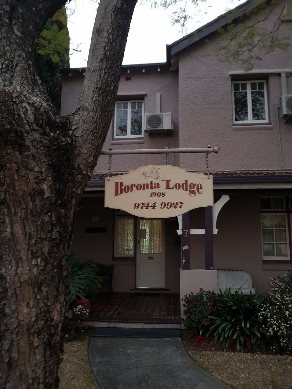Burwood Boronia Lodge | 7 Boronia Ave, Burwood NSW 2134, Australia | Phone: (02) 9744 9927