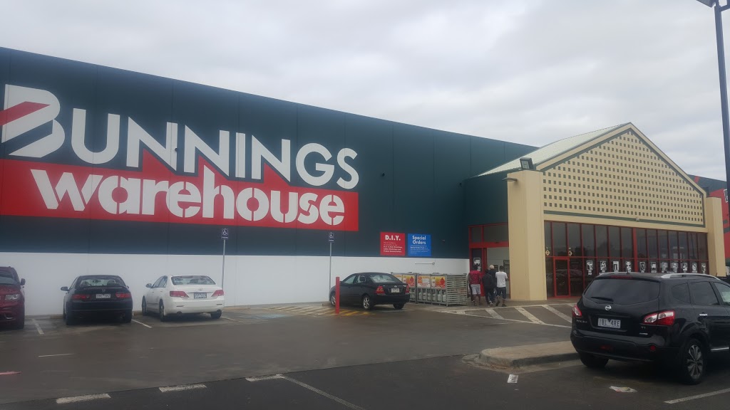 Bunnings Hoppers Crossing | hardware store | 221-231 Old Geelong Rd, Hoppers Crossing VIC 3029, Australia | 0387344600 OR +61 3 8734 4600