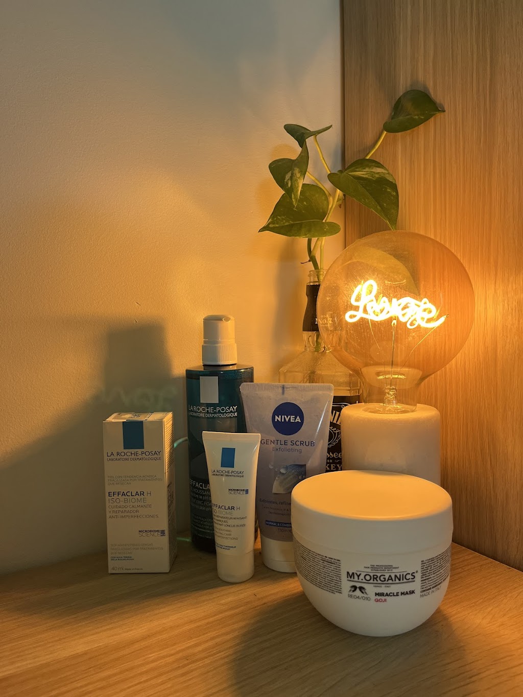 Under the thumb | 2 Cottonwood Ct, Capalaba QLD 4157, Australia | Phone: 0429 192 303