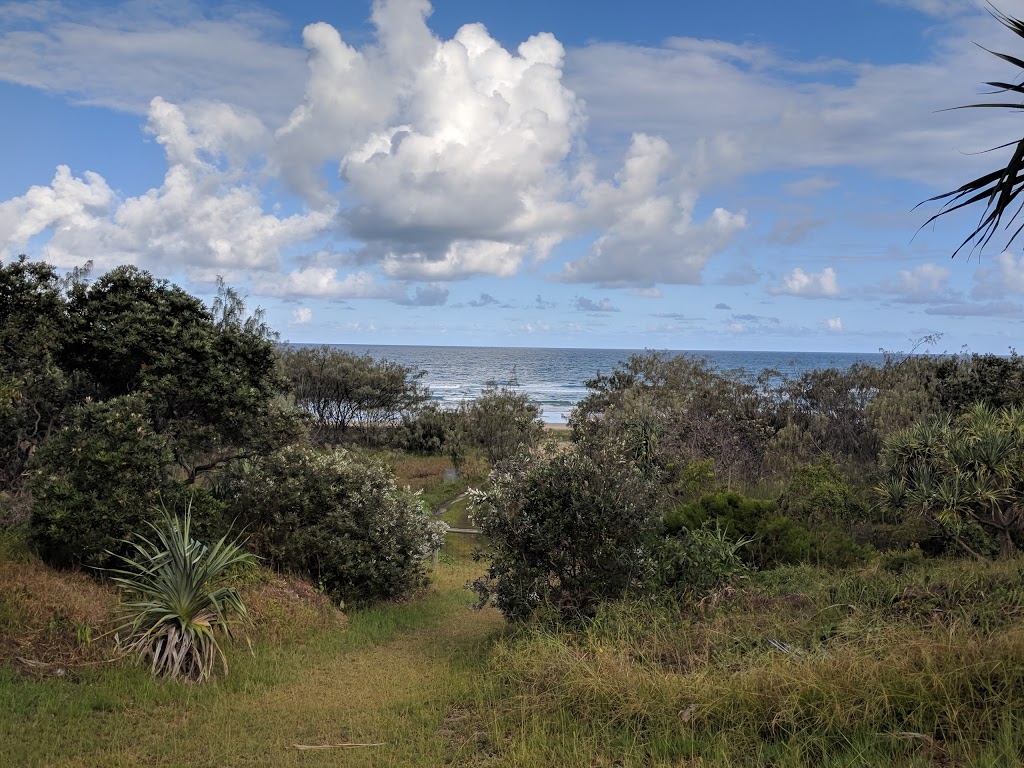 Fraser Island Holiday Lodges | Talinga, Esplanade, Eurong QLD 4581, Australia | Phone: (07) 4127 9188