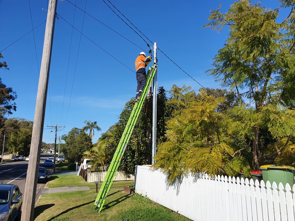 Central Coast Level 2 Electrician | 4 Read St, Canton Beach NSW 2263, Australia | Phone: 0483 053 121