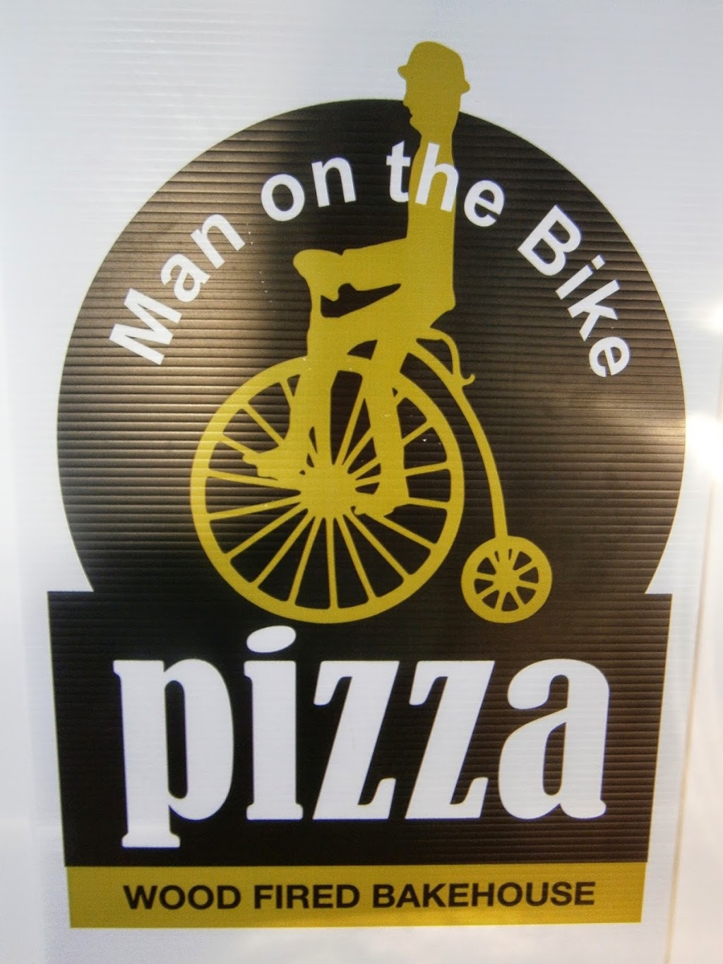 Man On The Bike Pizza | meal takeaway | 7 Trees Rd, Tallebudgera QLD 4228, Australia | 0755224999 OR +61 7 5522 4999
