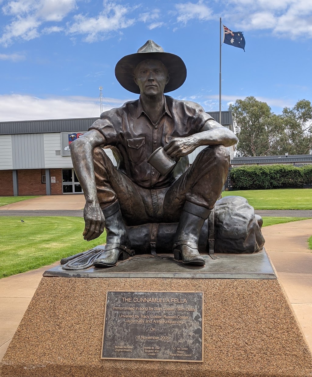 Cunnamulla Fella Statue | 23 Jane St, Cunnamulla QLD 4490, Australia | Phone: (07) 4655 8470
