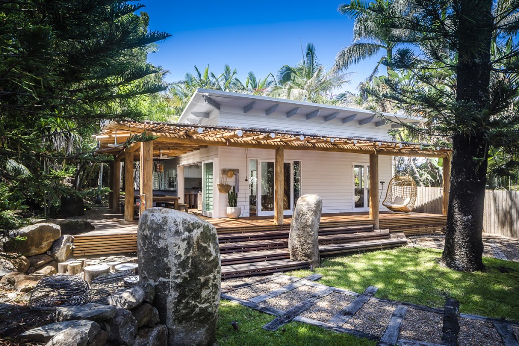 Eternity Beach House | 4 Manfred St, Byron Bay NSW 2481, Australia | Phone: 0420 467 283