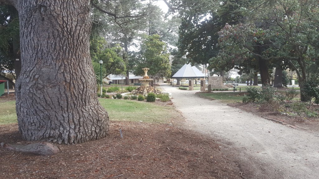 Town Hall Gardens | park | Beechworth VIC 3747, Australia | 1300366321 OR +61 1300 366 321