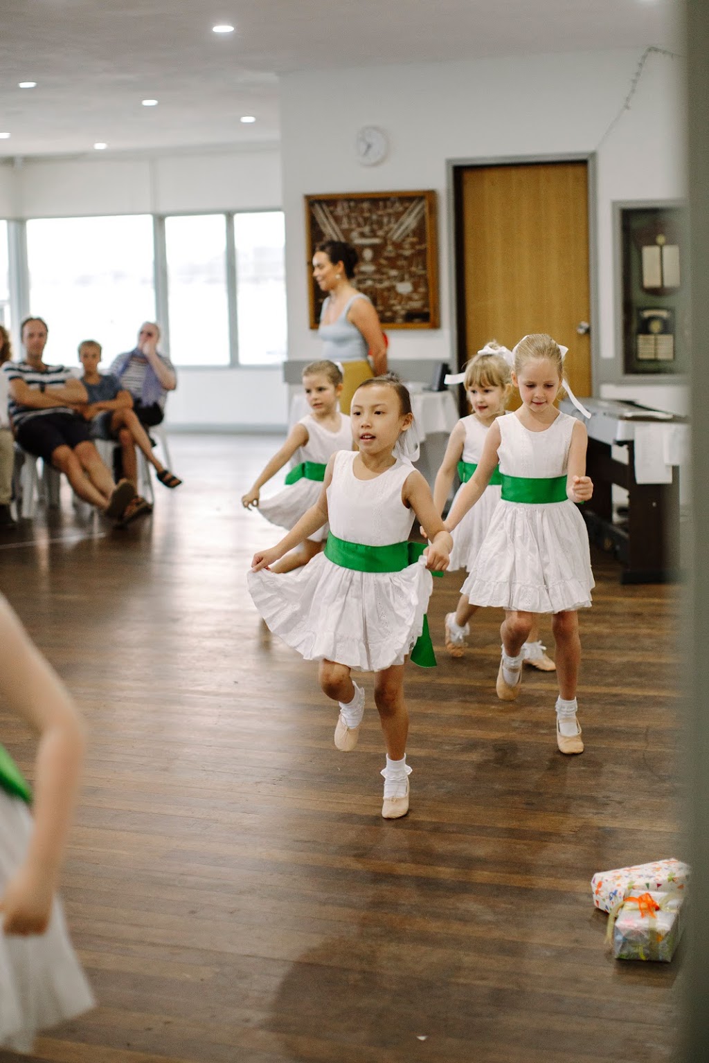 BALLET EN AVANT |  | Greenwich Sailing Club, Manns Pl, Greenwich NSW 2065, Australia | 0407240135 OR +61 407 240 135