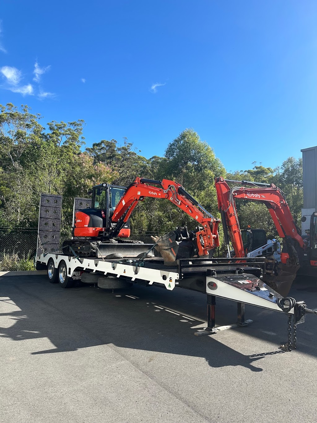 Crowley Hire | 22A Orontes Cl, Sancrox NSW 2446, Australia | Phone: 0401 728 224