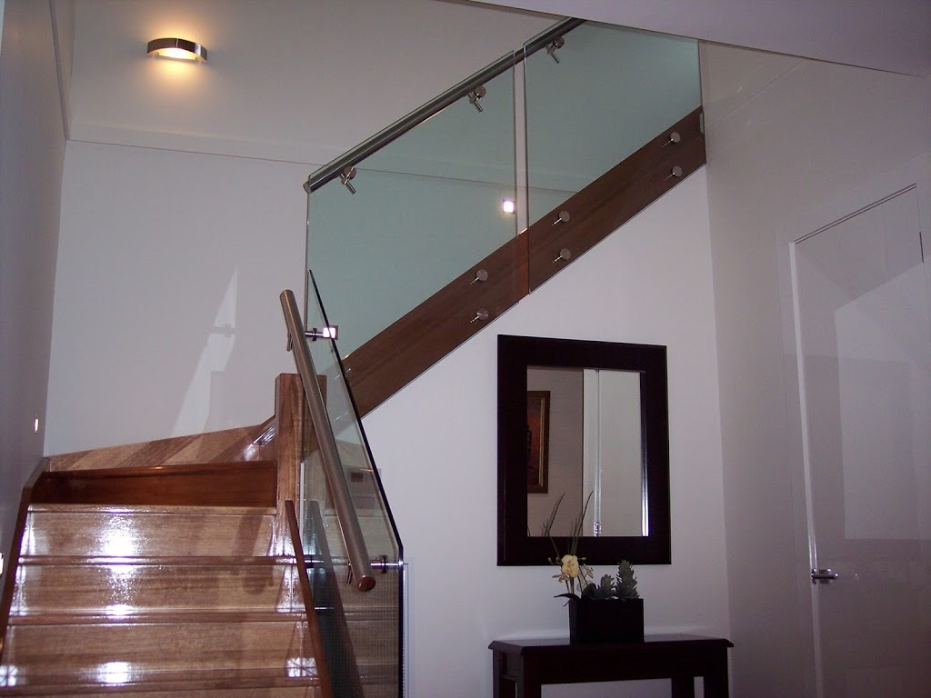 SimplyFrameless Glass Concepts | store | 2/338 Williamstown Rd, Yarraville VIC 3013, Australia | 1300115446 OR +61 1300 115 446