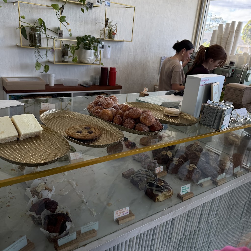 Charlie Bakery Groevdale | 3/122 Burdoo Dr, Grovedale VIC 3216, Australia | Phone: 0432 313 544
