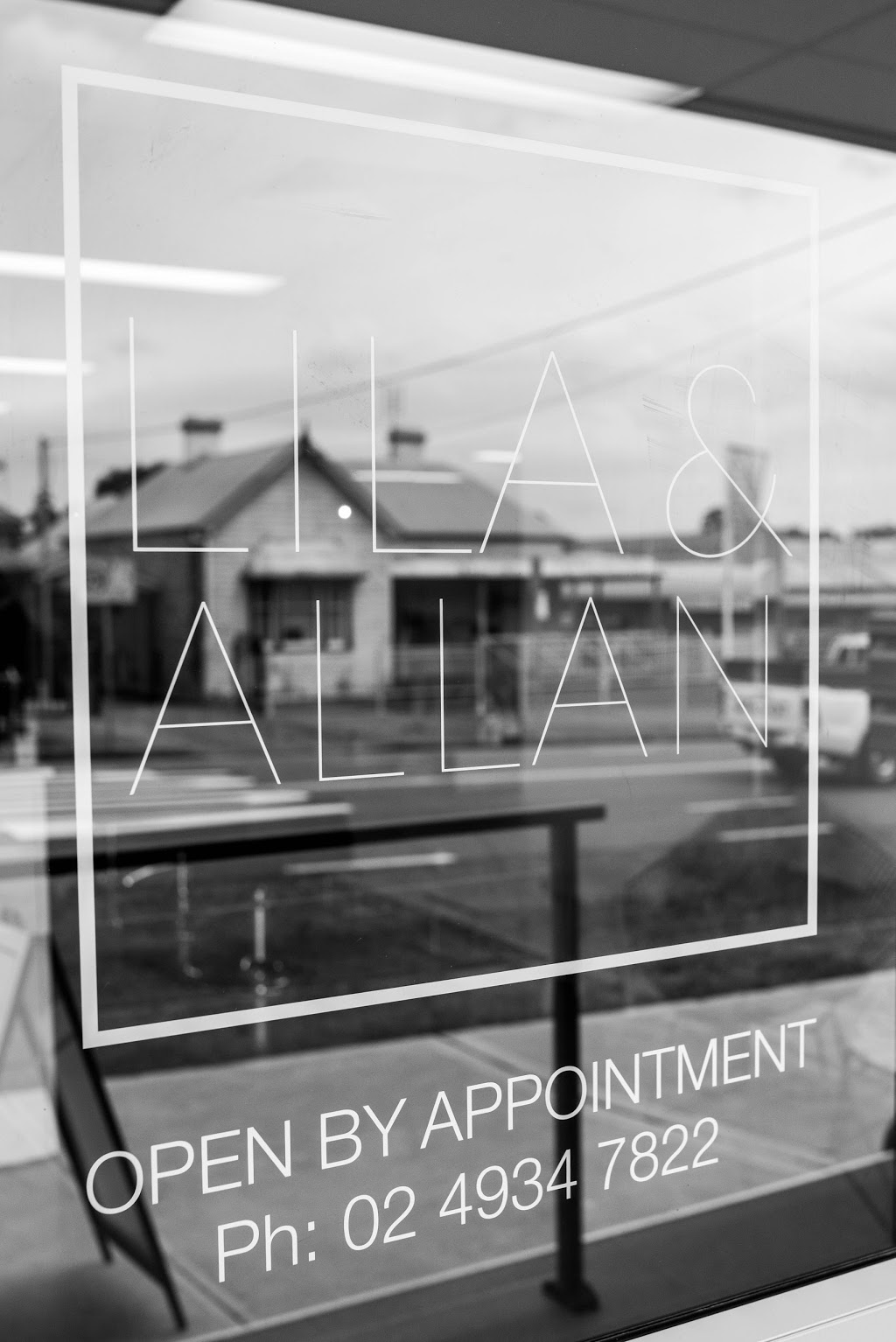 LILA AND ALLAN | 1/133 Lawes St, East Maitland NSW 2323, Australia | Phone: (02) 4934 7822