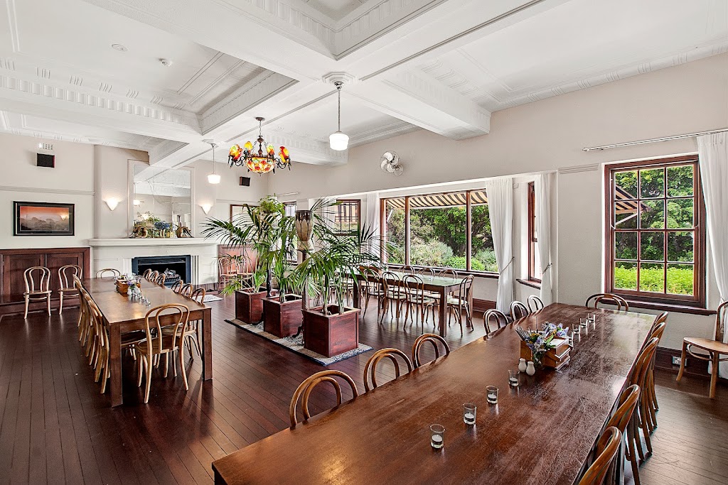 Caves House Bar & Restaurant | restaurant | 18 Yallingup Beach Rd, Yallingup WA 6282, Australia | 0897501888 OR +61 8 9750 1888