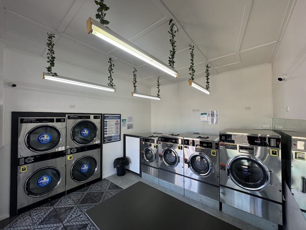 Hotel Richards Laundromat | 73 Cambridge St, Mitchell QLD 4465, Australia | Phone: (07) 1623 1398