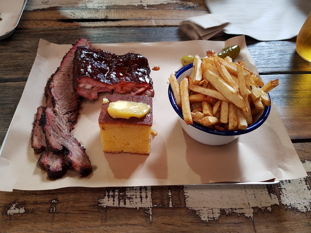 Red Gum BBQ | restaurant | 87 Arthurs Seat Rd, Red Hill VIC 3937, Australia | 0359893156 OR +61 3 5989 3156