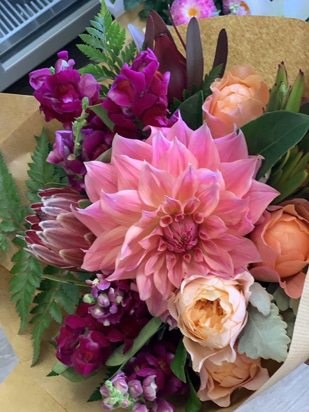Floral Anthology | florist | Unit 2/148 Tongarra Rd, Albion Park Rail NSW 2527, Australia | 0242561437 OR +61 2 4256 1437