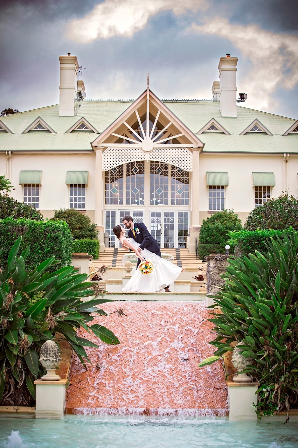 Your Moment Wedding Photography & Videography | 37 Bedford Cres, Eagleby QLD 4207, Australia | Phone: 0401 199 370