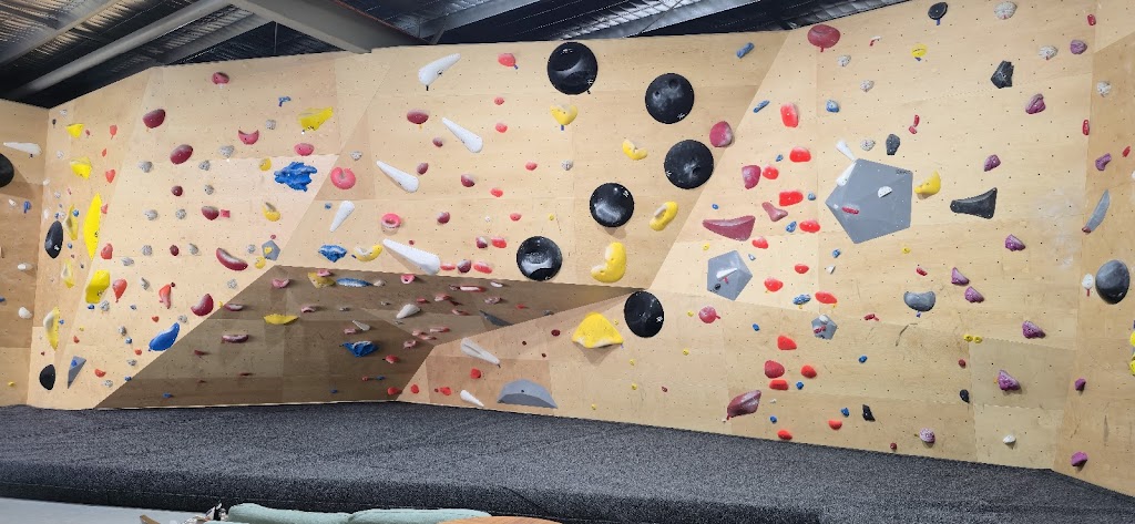 Rise Climbing Albury | 3/39 Bennu Cct, Thurgoona NSW 2640, Australia | Phone: (02) 6062 3153