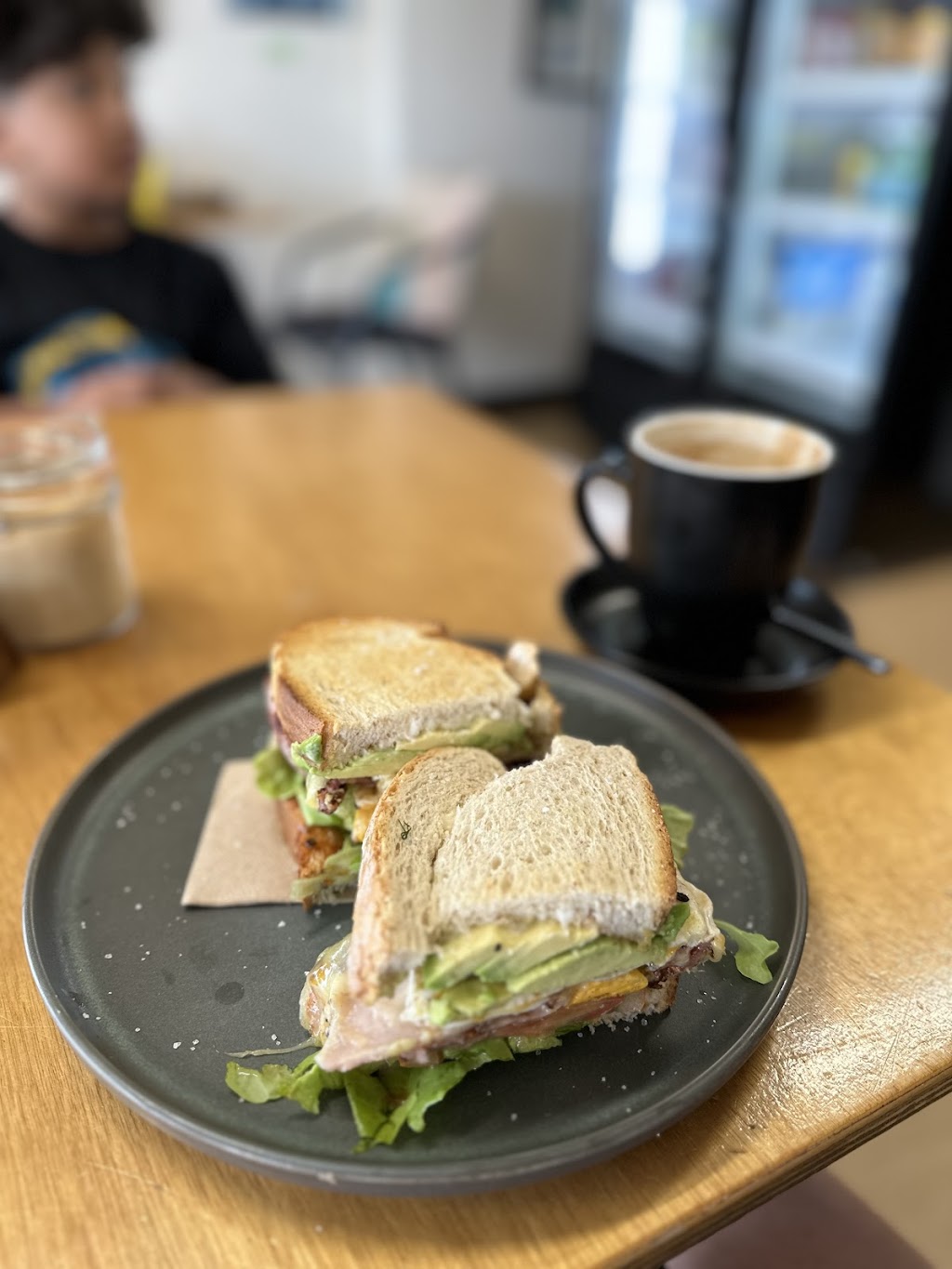 Mishkas Cafe | 87 Great Ocean Rd, Aireys Inlet VIC 3231, Australia | Phone: 0428 379 790