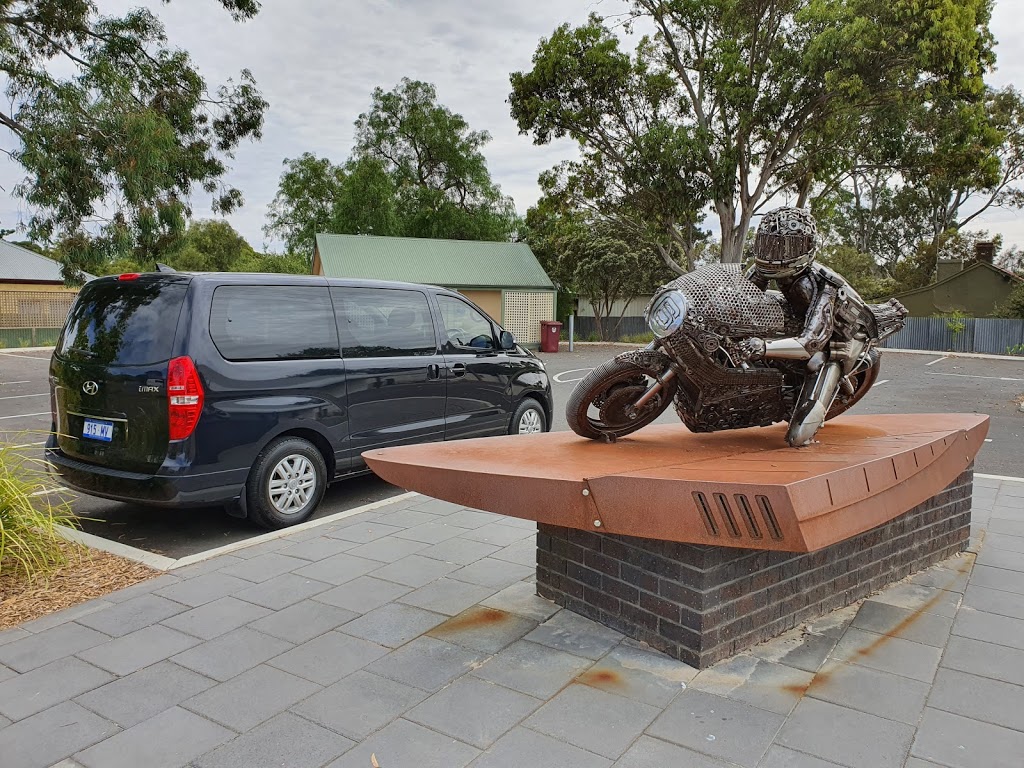 Kenny Blake Memorial Statue | Strathalbyn SA 5255, Australia | Phone: 0427 674 620