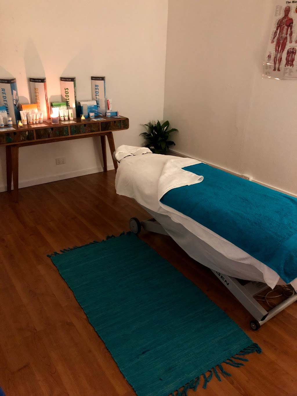 Massage Into Motion |  | 762 Pipers Creek Rd, Kyneton VIC 3444, Australia | 0403677401 OR +61 403 677 401