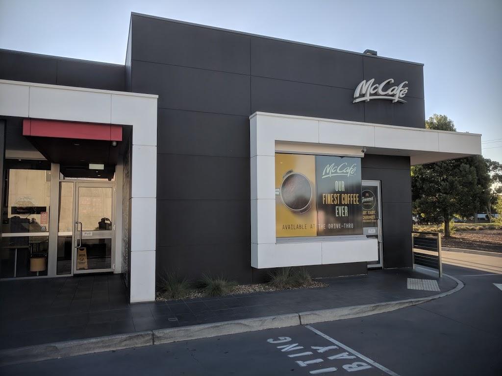 McDonalds Knoxfield | meal takeaway | 1464 Ferntree Gully Rd, Knoxfield VIC 3180, Australia | 0397635496 OR +61 3 9763 5496