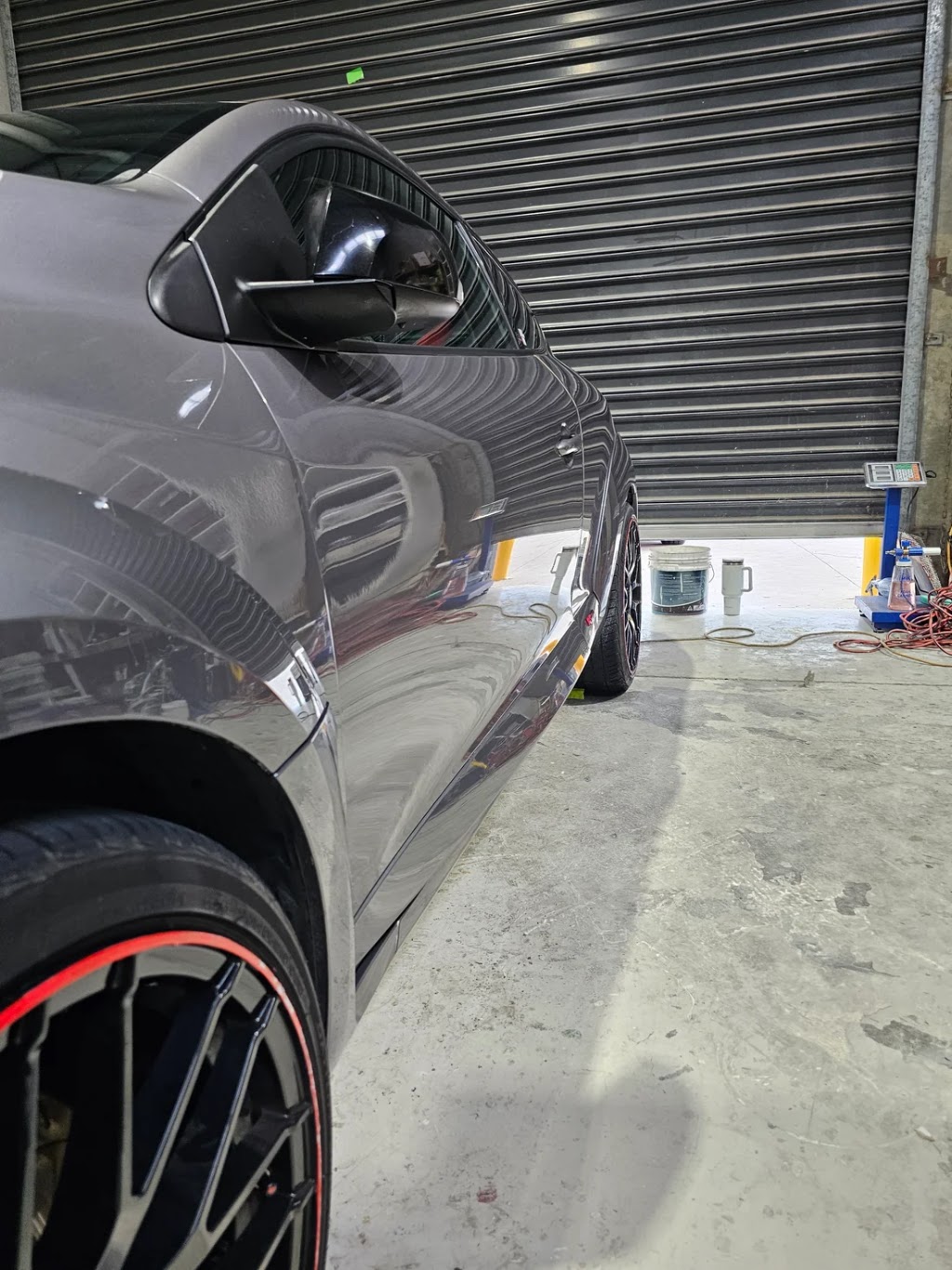 Colourworld Auto Finish | 42 Cheetham Rd, Moolap VIC 3224, Australia | Phone: 0481 866 615