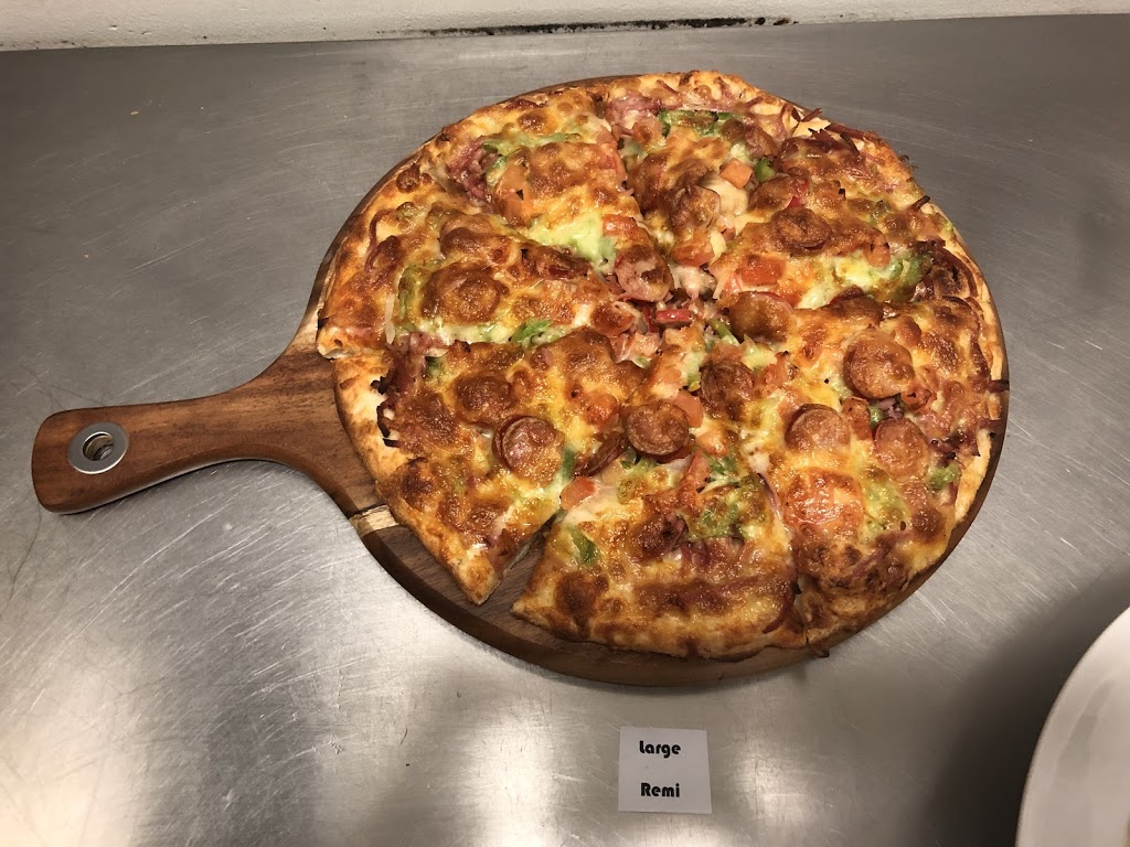 La Madrina Pizza | meal takeaway | Shop 2, Victoria Point Lakeside, 21 Bunker Rd, Victoria Point QLD 4165, Australia | 0738206222 OR +61 7 3820 6222