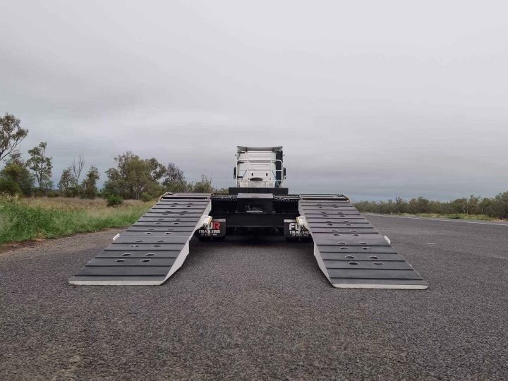 Smiths Transport Group | Lot 13/259 Railway Sta Rd, Moranbah QLD 4744, Australia | Phone: 1300 444 784 Smiths Transport Group | Lot 13/259 Railway Sta Rd, Moranbah QLD 4744, Australia | Phone: 1300 444 784
