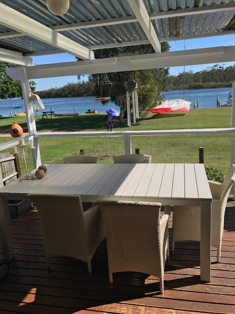 The Boat House | lodging | 172 River Rd, Sussex Inlet NSW 2540, Australia | 0439395661 OR +61 439 395 661
