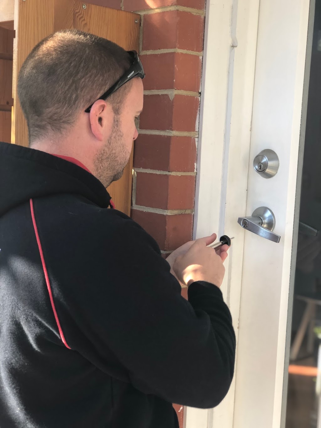 Frontline Locksmiths | locksmith | 59 Mundara Dr, Ringwood VIC 3134, Australia | 0407744537 OR +61 407 744 537