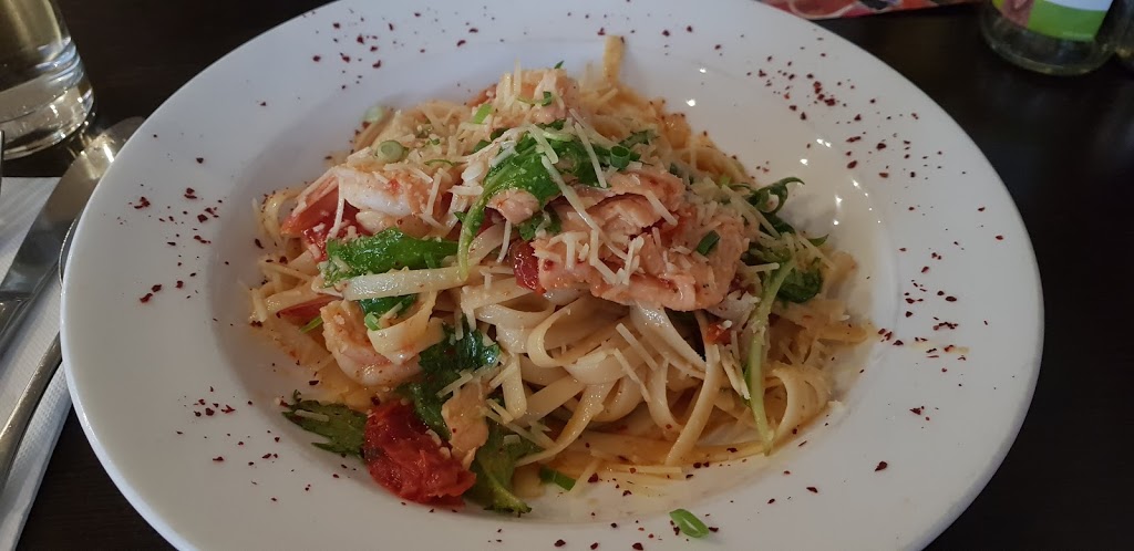 Rossinis Italian Family Restaurant | 1 Parsons Rd, Lisarow NSW 2250, Australia | Phone: (02) 4329 4626