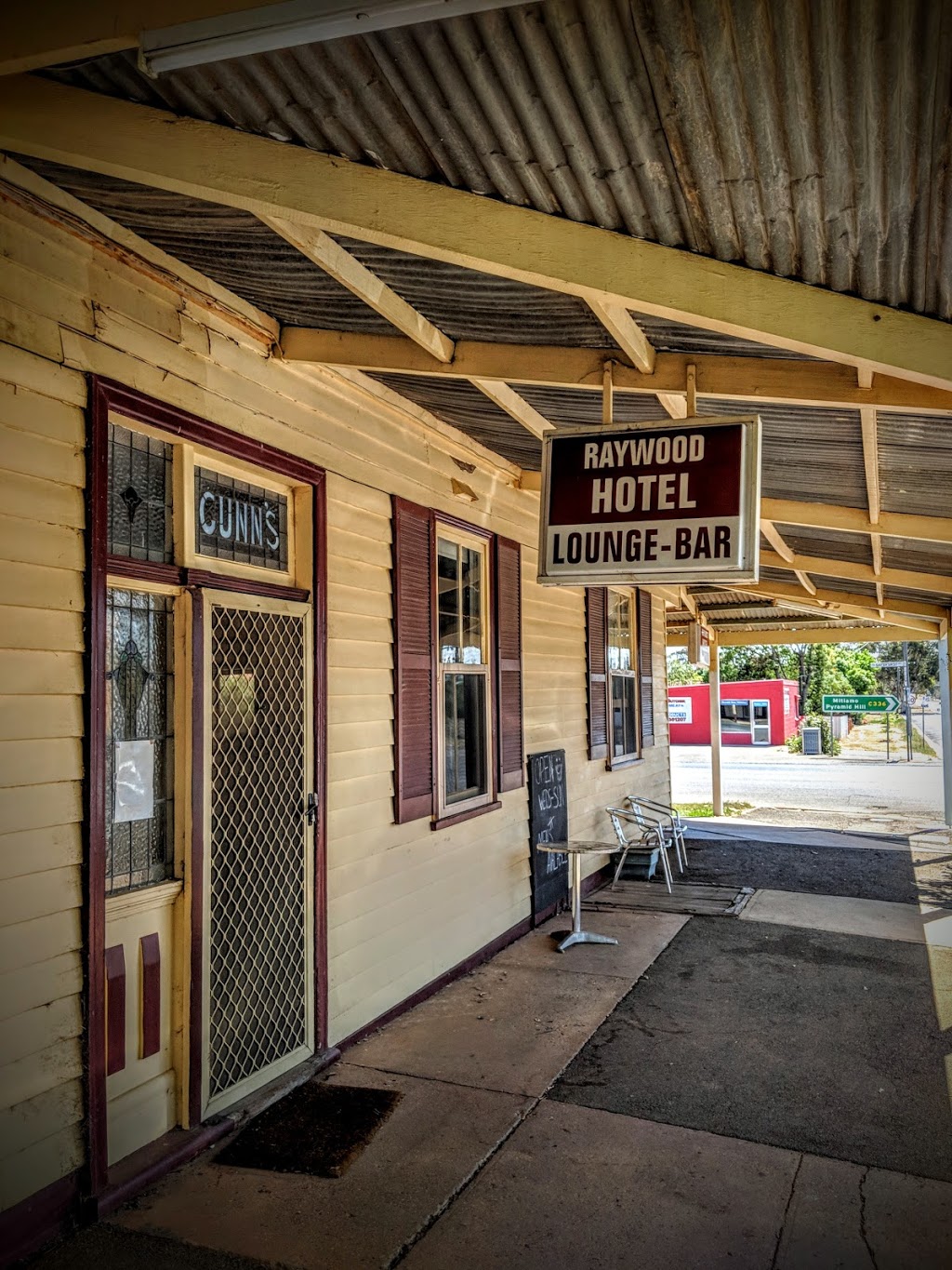 Amy’s Wayward Inn - The Raywood Hotel | Hotel, 48 Sandhurst St, Raywood VIC 3570, Australia | Phone: (03) 5436 1393